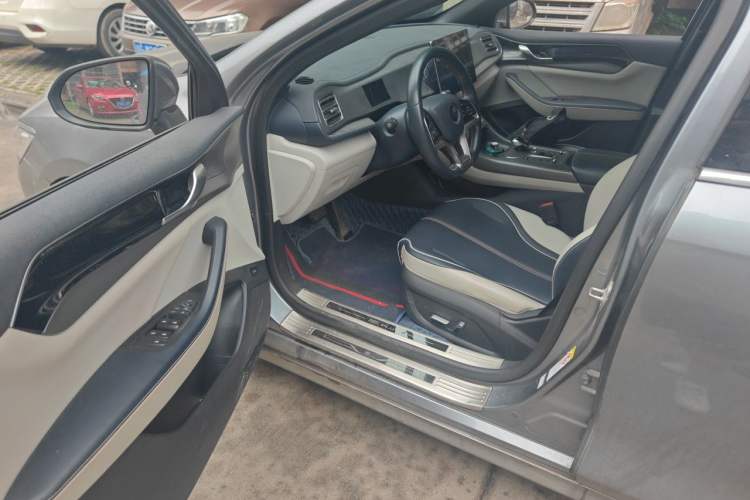 Used BYD Qin PLUS 2021 DM-i 120KM Flagship Model Driver Seat