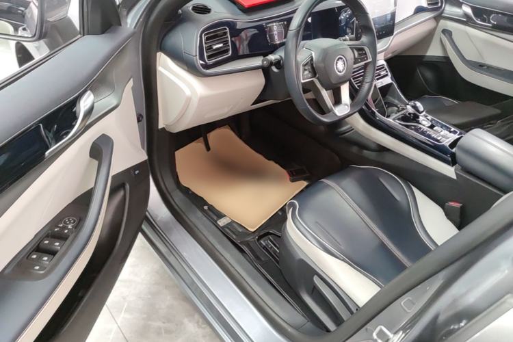 Used BYD Qin PLUS 2021 DM-i 120KM Prestige Model Driver Seat