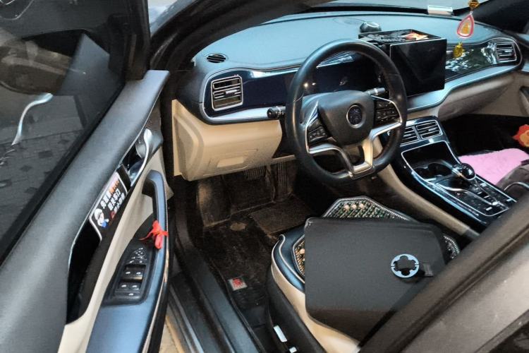 Used BYD Qin PLUS 2021 EV 500KM Luxury Model Driver Seat