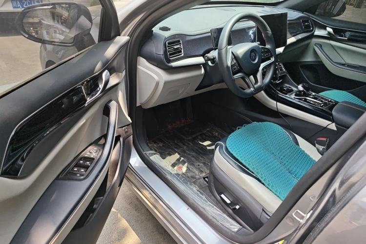 Used BYD Qin PLUS 2021 DM-i 120KM Flagship Model Driver Seat
