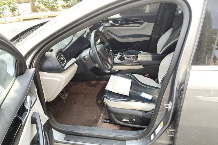 Used BYD Qin PLUS 2021 EV 500KM Luxury Model Driver Seat
