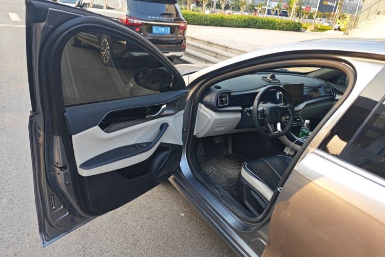 Used BYD Qin PLUS 2021 DM-i 120KM Prestige Model Driver Seat