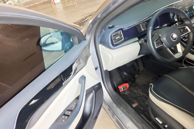 Used BYD Qin PLUS 2021 DM-i 55KM Flagship Model Driver Seat