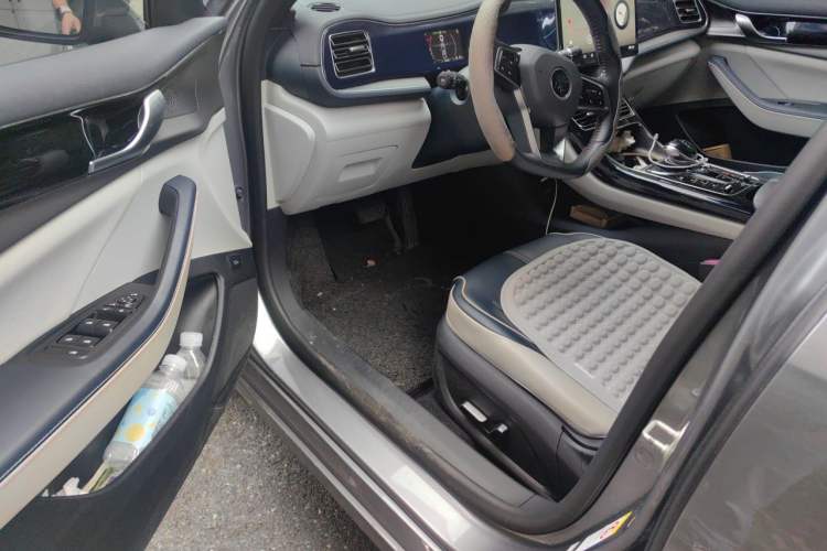 Used BYD Qin PLUS 2021 DM-i 55KM Flagship Model Driver Seat