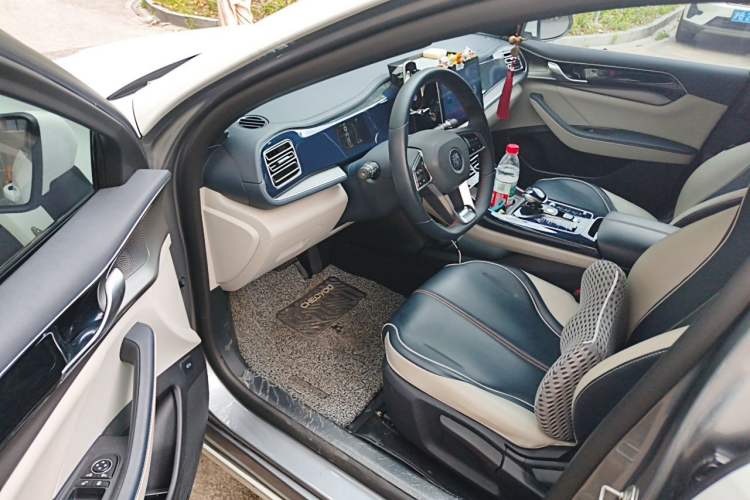 Used BYD Qin PLUS 2021 DM-i 120KM Prestige Model Driver Seat