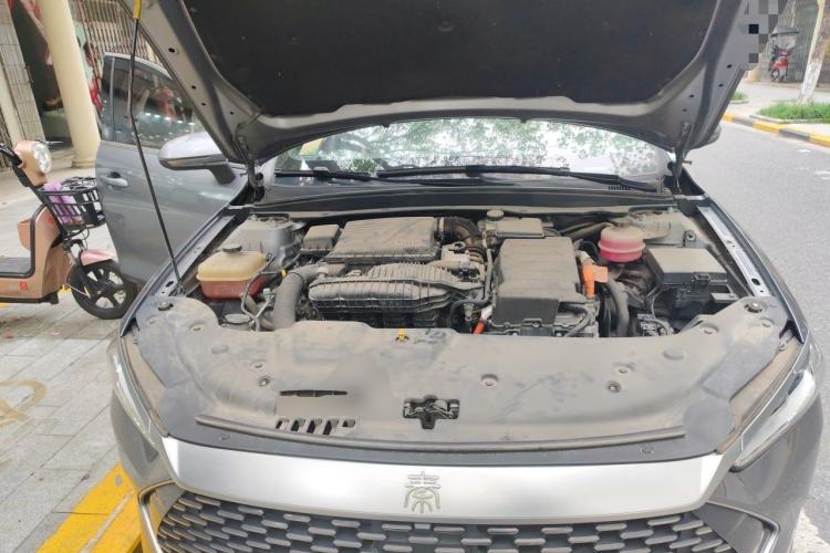 Used BYD Qin PLUS 2021 DM-i 55KM Flagship Model Engine Bay