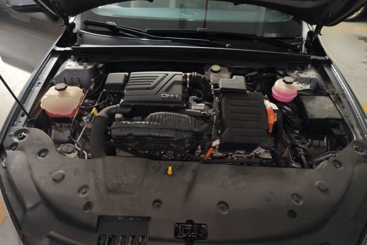Used BYD Qin PLUS 2021 DM-i 55KM Flagship Model Engine Bay