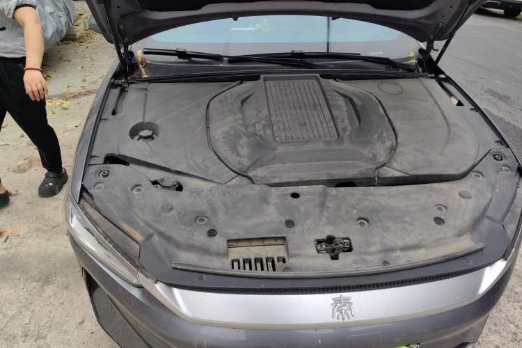 Used BYD Qin PLUS 2021 EV 500KM Luxury Model Engine Bay Right