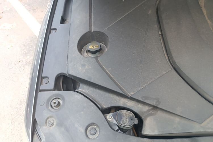 Used BYD Qin PLUS 2021 EV 500KM Luxury Model Engine Bay Right