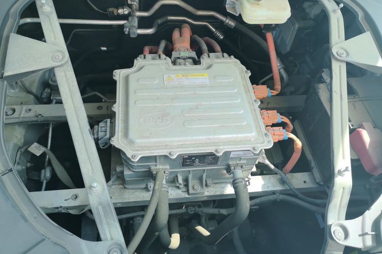 Used BYD Qin PLUS 2021 EV 400KM Luxury Model Engine Bay
