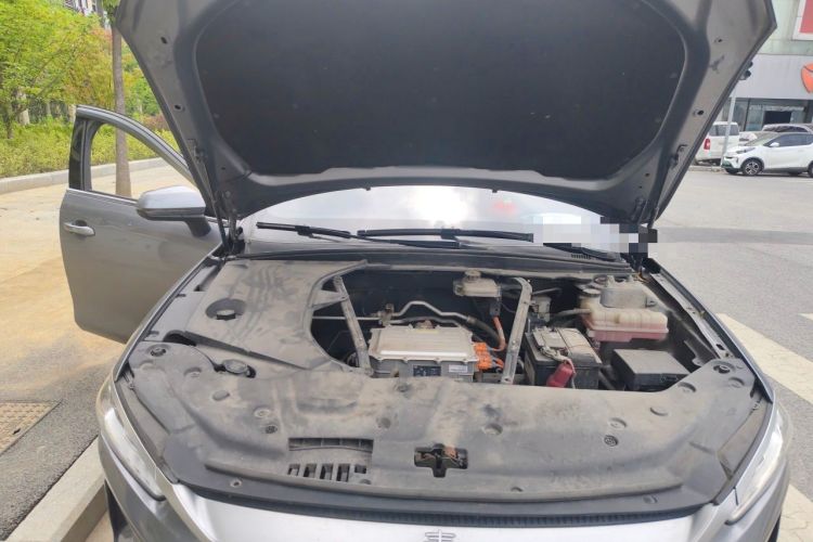 Used BYD Qin PLUS 2021 EV 400KM Luxury Model Engine Bay
