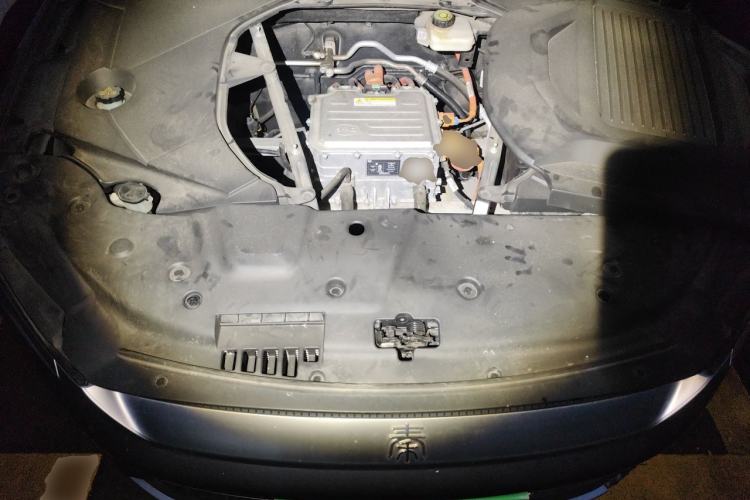 Used BYD Qin PLUS 2021 EV 500KM Luxury Model Engine Bay
