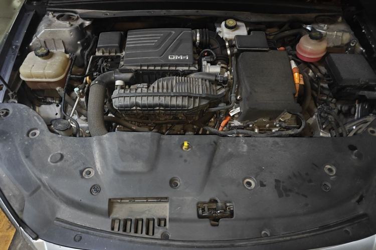 Used BYD Qin PLUS 2021 DM-i 55KM Flagship Model Engine Bay