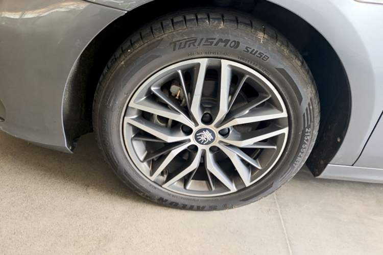 Used BYD Qin PLUS 2021 DM-i 55KM Flagship Model Exterior 4