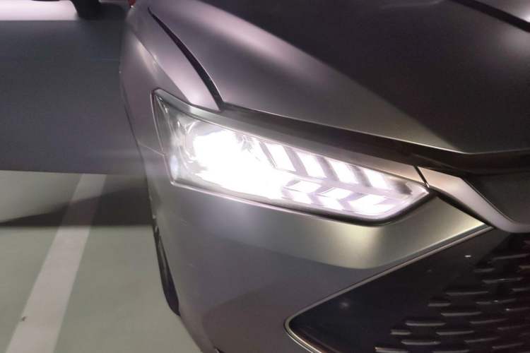 Used BYD Qin PLUS 2021 DM-i 120KM Prestige Model Exterior 6