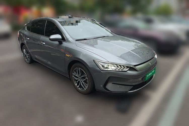 Used BYD Qin PLUS 2021 EV 400KM Luxury Model Front Right 45 Deg
