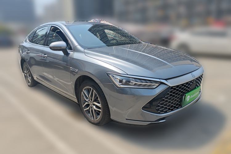 Used BYD Qin PLUS 2021 DM-i 120KM Flagship Model Front Right 45 Deg