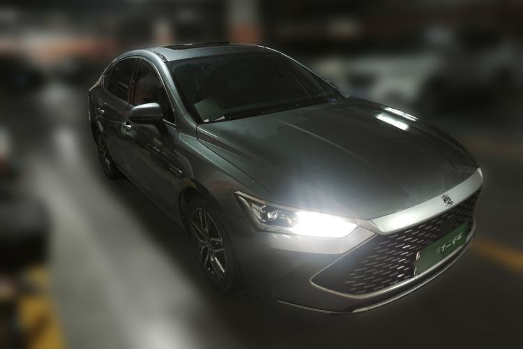 Used BYD Qin PLUS 2021 DM-i 55KM Flagship Model Front Right 45 Deg