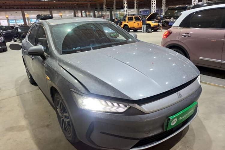 Used BYD Qin PLUS 2021 EV 420KM Commuter Edition Front Right 45 Deg