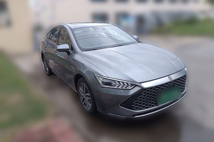Used BYD Qin PLUS 2021 DM-i 120KM Flagship Model Front Right 45 Deg