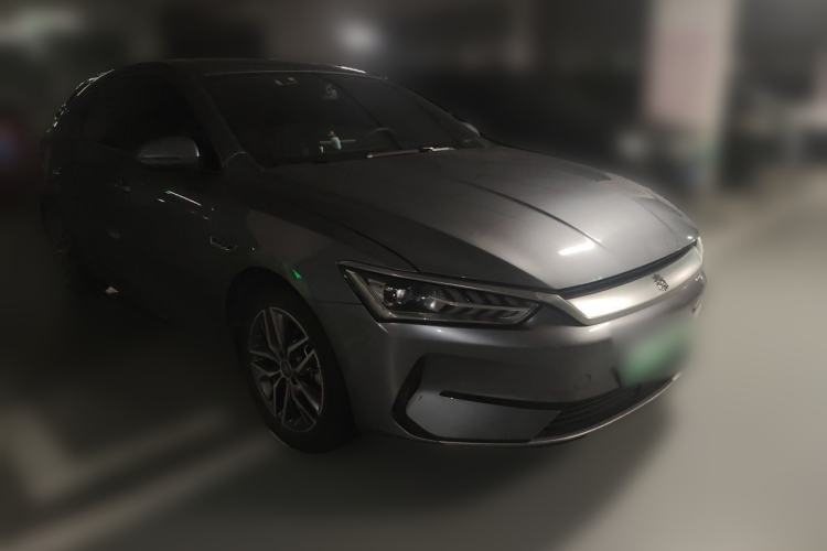 Used BYD Qin PLUS 2021 EV 500KM Luxury Model Front Right 45 Deg