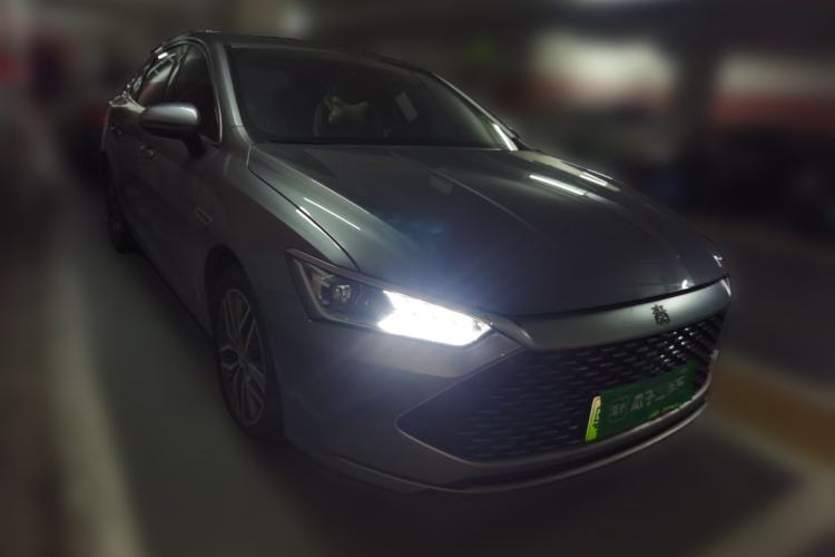 Used BYD Qin PLUS 2021 DM-i 55KM Flagship Model Front Right 45 Deg