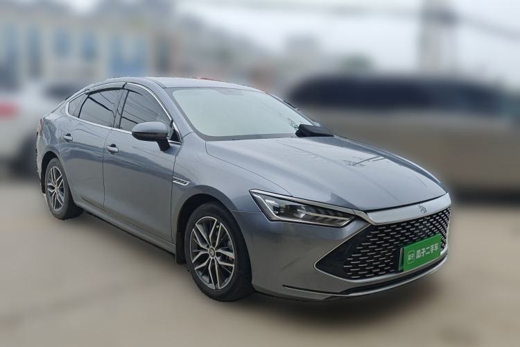 Used BYD Qin PLUS 2021 DM-i 55KM Flagship Model Front Right 45 Deg