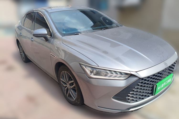 Used BYD Qin PLUS 2021 DM-i 55KM Flagship Model Front Right 45 Deg