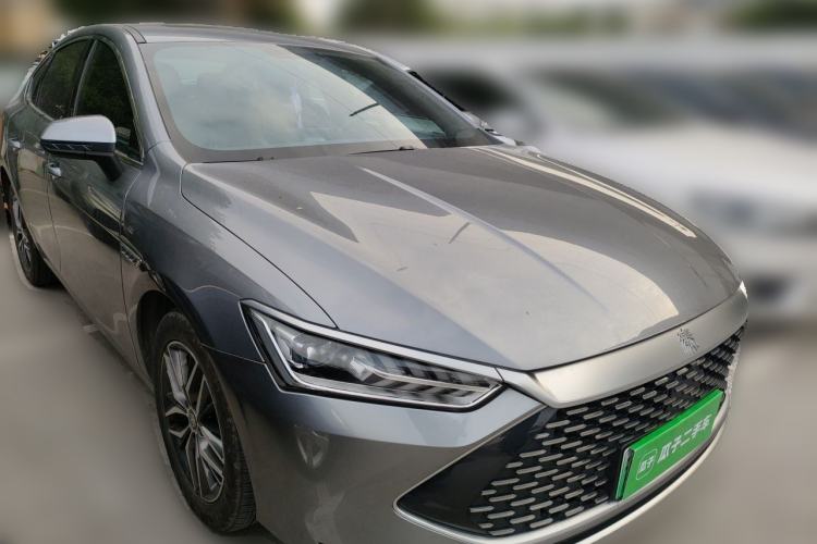 Used BYD Qin PLUS 2021 DM-i 120KM Prestige Model Front Right 45 Deg
