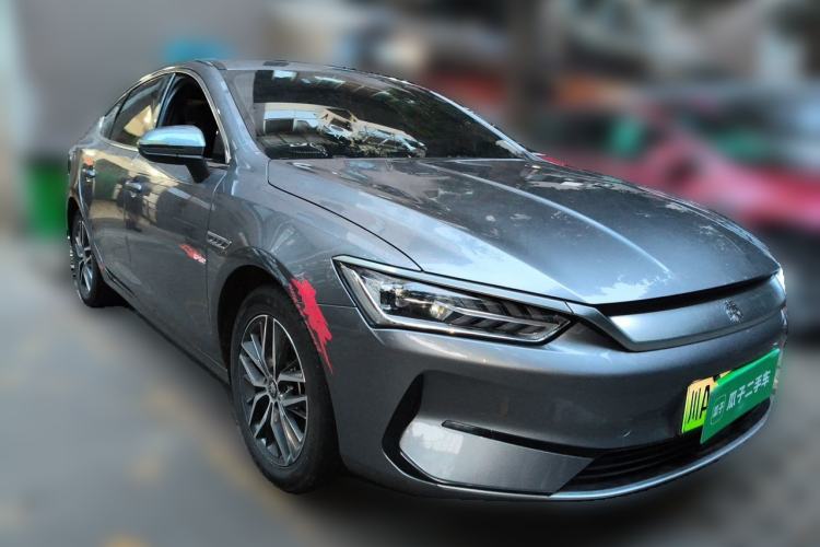 Used BYD Qin PLUS 2021 EV 500KM Luxury Model Front Right 45 Deg