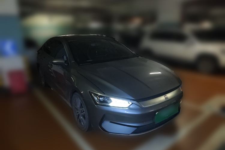 Used BYD Qin PLUS 2021 EV 500KM Luxury Model Front Right 45 Deg