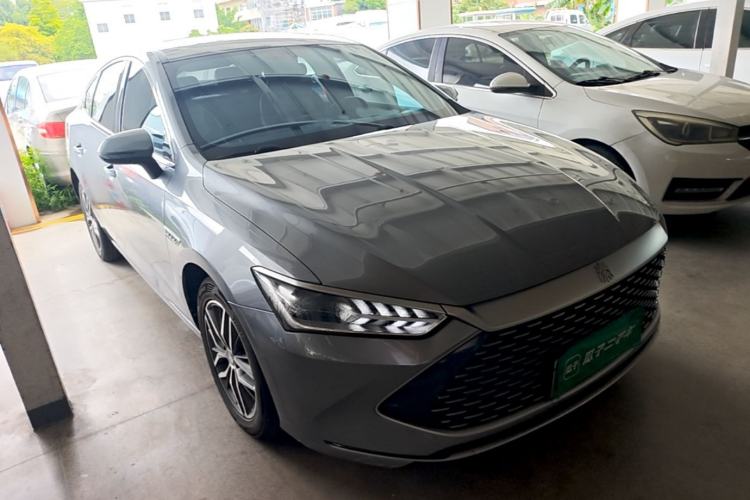 Used BYD Qin PLUS 2021 DM-i 55KM Flagship Model Front Right 45 Deg