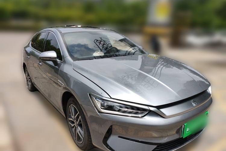 Used BYD Qin PLUS 2021 EV 500KM Luxury Model Front Right 45 Deg