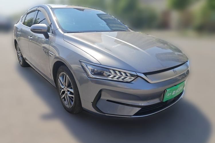 Used BYD Qin PLUS 2021 EV 500KM Luxury Model Front Right 45 Deg