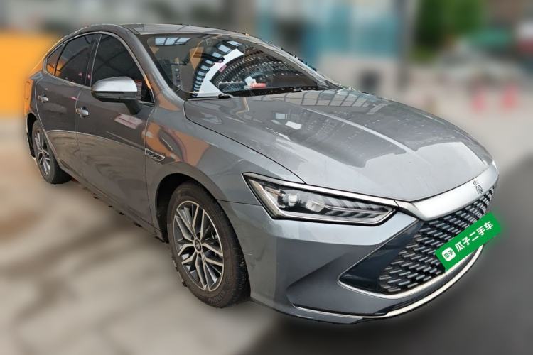 Used BYD Qin PLUS 2021 DM-i 55KM Flagship Model Front Right 45 Deg