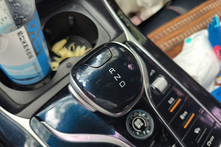 Used BYD Qin PLUS 2021 DM-i 55KM Flagship Model Gear Lever