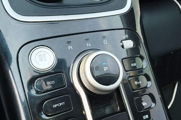 Used BYD Qin PLUS 2021 EV 400KM Leading Comfort Edition Gear Lever