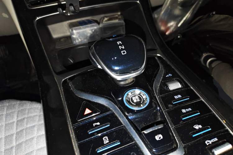 Used BYD Qin PLUS 2021 DM-i 55KM Flagship Model Gear Lever