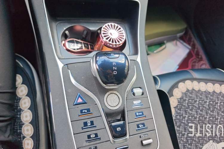 Used BYD Qin PLUS 2021 DM-i 55KM Flagship Model Gear Lever