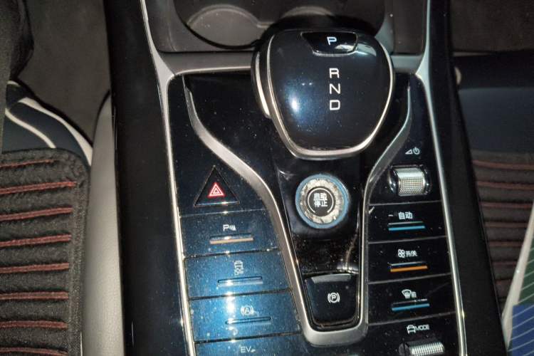 Used BYD Qin PLUS 2021 DM-i 55KM Flagship Model Gear Lever