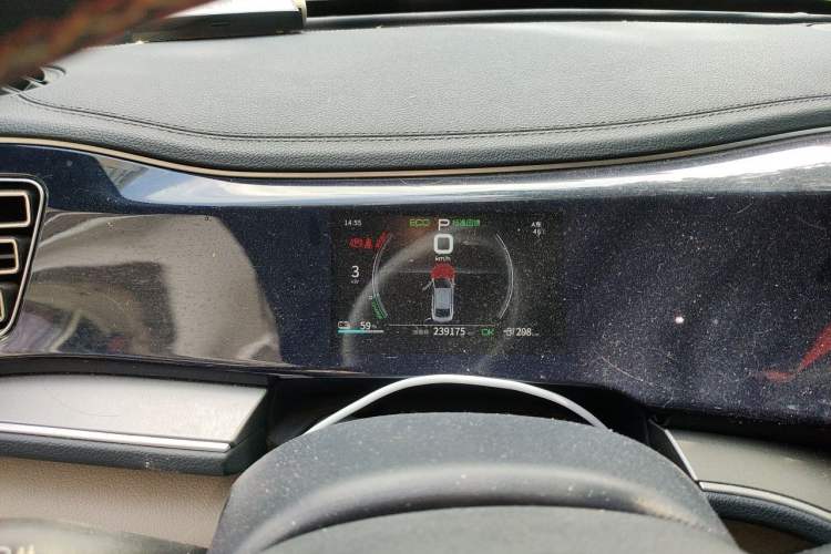 Used BYD Qin PLUS 2021 EV 500KM Luxury Model Instrument Cluster