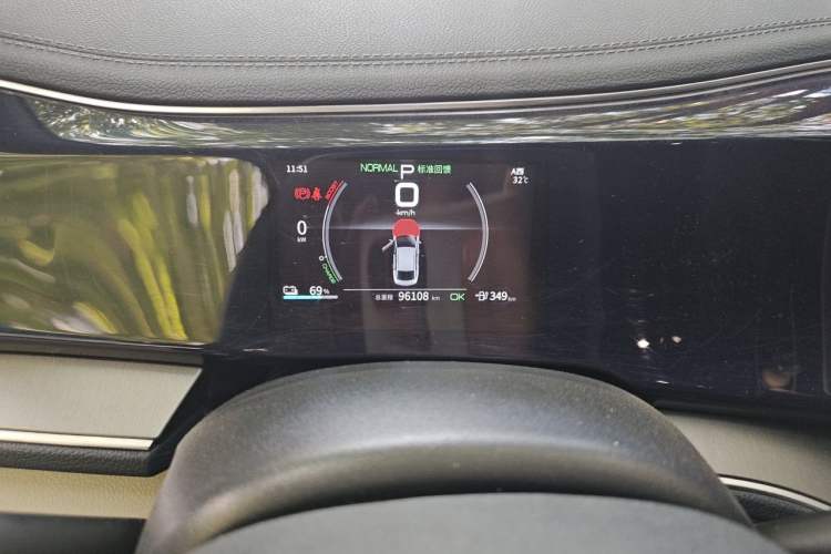 Used BYD Qin PLUS 2021 EV 500KM Luxury Model Instrument Cluster