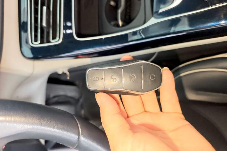 Used BYD Qin PLUS 2021 DM-i 55KM Flagship Model Interior 1