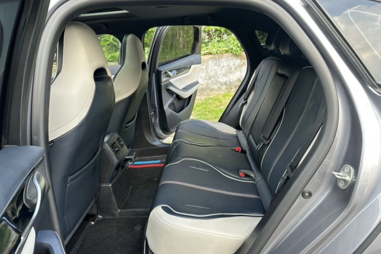 Used BYD Qin PLUS 2021 EV 500KM Luxury Model Interior 4
