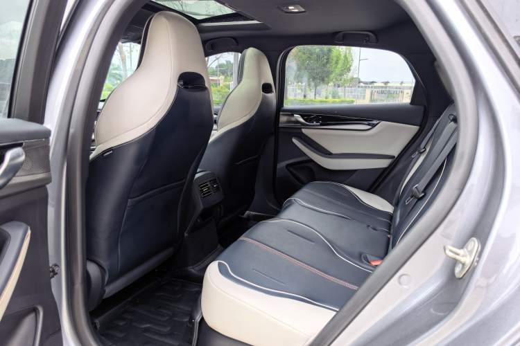 Used BYD Qin PLUS 2021 DM-i 55KM Flagship Model Interior 5