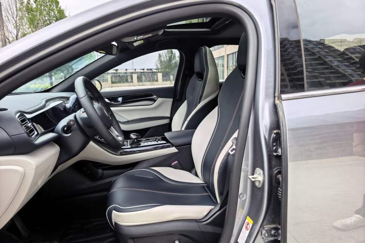 Used BYD Qin PLUS 2021 DM-i 55KM Flagship Model Interior 6