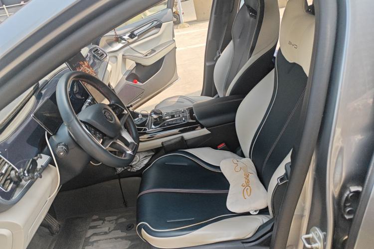 Used BYD Qin PLUS 2021 DM-i 120KM Flagship Model Left Front Seat