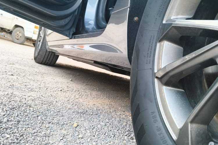 Used BYD Qin PLUS 2021 EV 400KM Leading Comfort Edition Left Side Sill