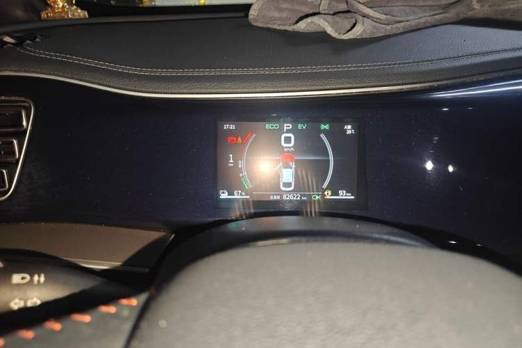 Used BYD Qin PLUS 2021 DM-i 55KM Flagship Model Odometer Close Up