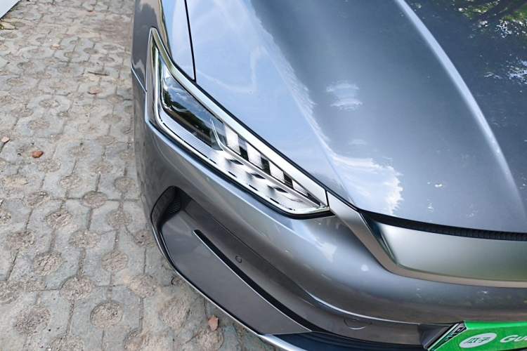 Used BYD Qin PLUS 2021 EV 500KM Premium Model Right Front Headlight
